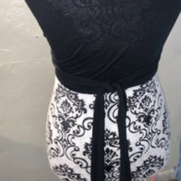 Women wrap around top - Picture 3 of 4